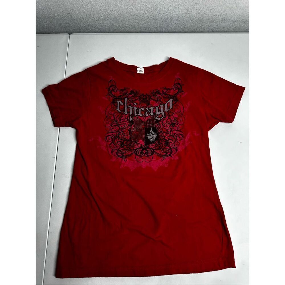 Chicago Red Graphic Black T-Shirt Women’s Size M